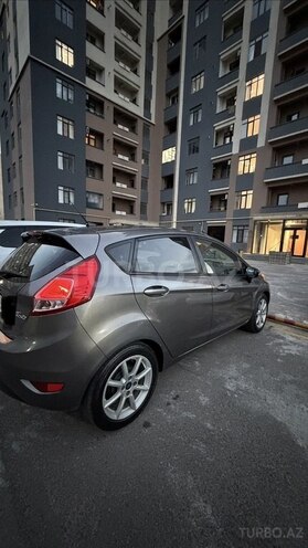 Ford Fiesta 2014, 251,000 km - 1.6 l - Bakı