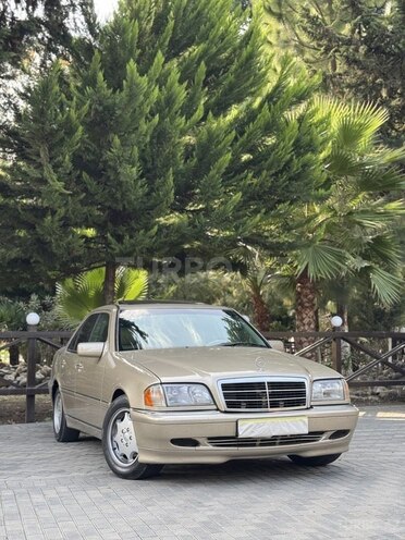 Mercedes C 230 2000, 323,251 km - 2.3 l - Masallı