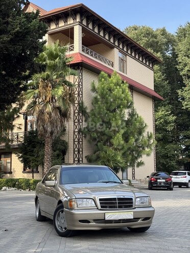 Mercedes C 230 2000, 323,251 km - 2.3 l - Masallı