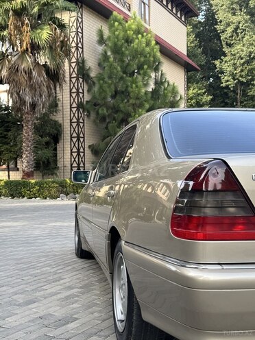 Mercedes C 230 2000, 323,251 km - 2.3 l - Masallı