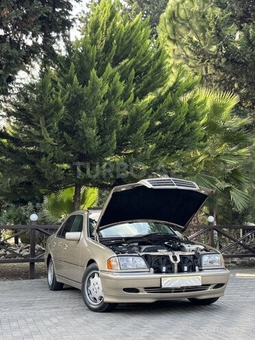 Mercedes C 230 2000, 323,251 km - 2.3 l - Masallı