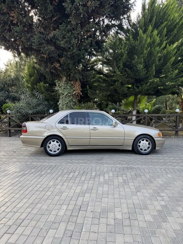 Mercedes C 230 2000, 323,251 km - 2.3 l - Masallı