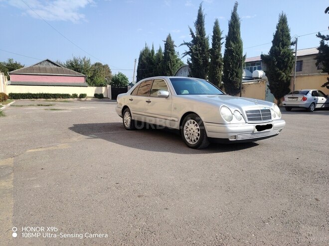 Mercedes E 240 1997, 548,000 km - 2.4 l - Bərdə