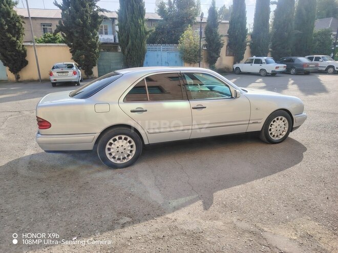 Mercedes E 240 1997, 548,000 km - 2.4 l - Bərdə