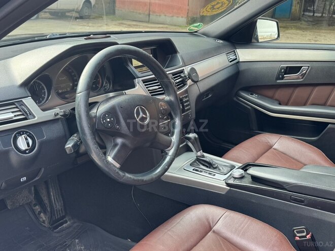 Mercedes E 220 2010, 300,000 km - 2.1 l - Bakı