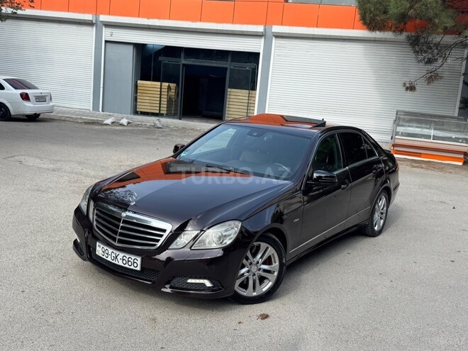 Mercedes E 220 2010, 300,000 km - 2.1 l - Bakı