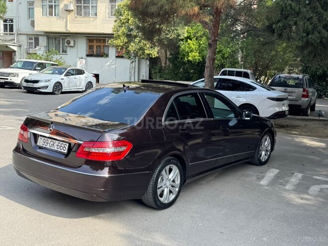 Mercedes E 220 2010, 300,000 km - 2.1 l - Bakı
