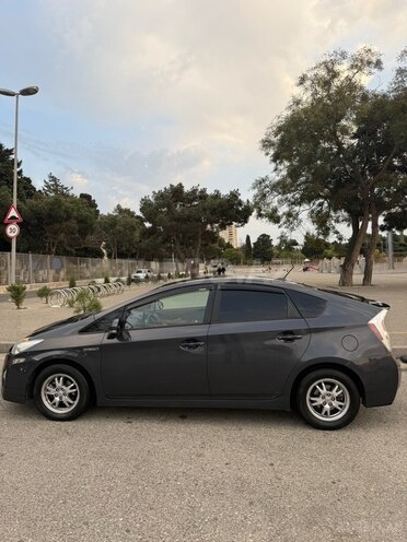 Toyota Prius 2010, 150,000 km - 1.8 л - Bakı