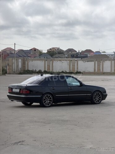 Mercedes E 320 2000, 280,000 km - 3.2 l - Bakı
