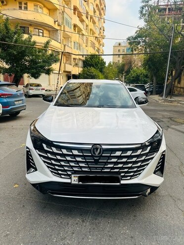 Changan  2025, 4,879 km - 1.5 l - Bakı