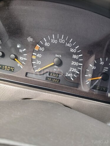 Mercedes C 200 1995, 460,000 km - 2.0 л - Bakı