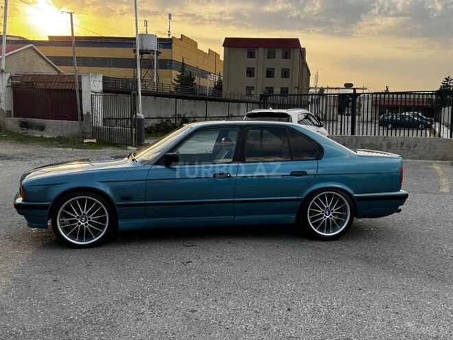 BMW 520 1994, 554,780 km - 2.0 l - Babək
