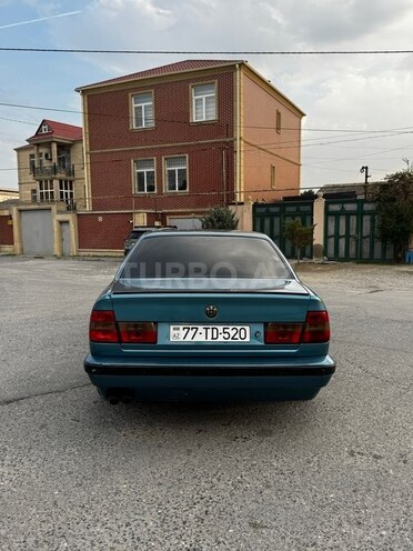 BMW 520 1994, 554,780 km - 2.0 l - Babək
