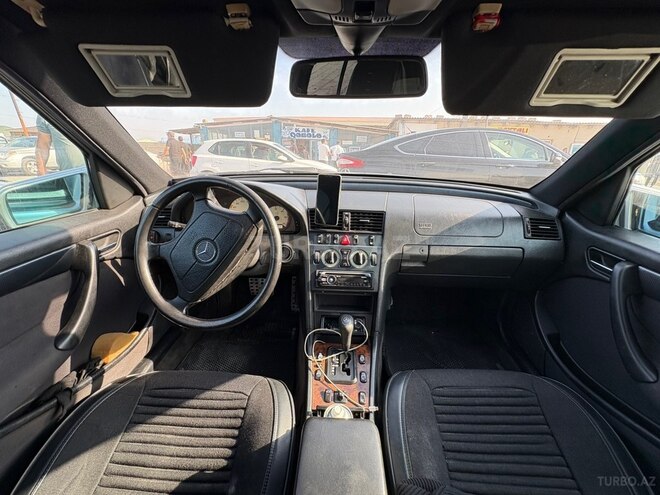 Mercedes C 220 1998, 300,000 km - 2.2 l - Bakı