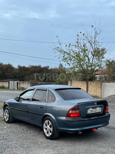 Opel Vectra 1998, 588,000 km - 1.8 l - Zaqatala