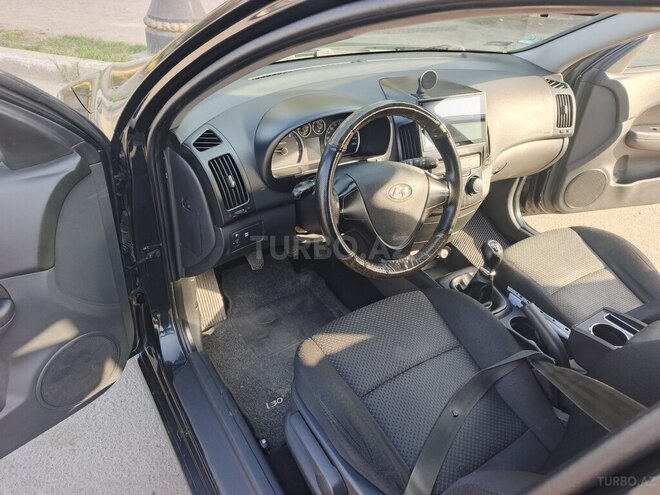 Hyundai i30 2010, 378,000 km - 1.6 l - Gəncə