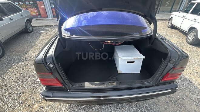 Mercedes E 240 2001, 339,000 km - 2.4 l - Mingəçevir