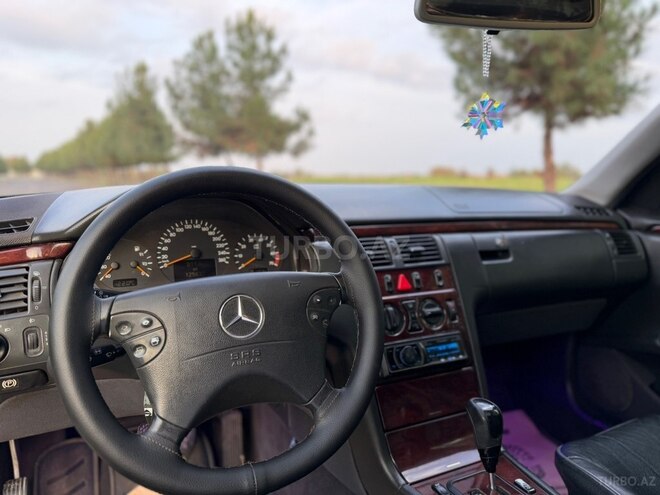 Mercedes E 200 2000, 126,000 km - 2.0 l - Masallı