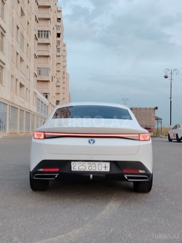 Changan Eado 2025, 27,000 km - 1.5 l - Bakı