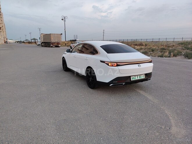 Changan Eado 2025, 27,000 km - 1.5 l - Bakı