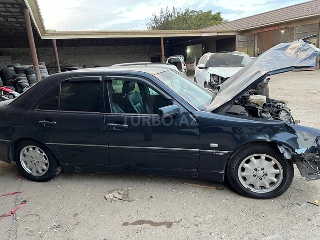 Mercedes C 240 1999, 234,545 km - 2.4 л - Bakı