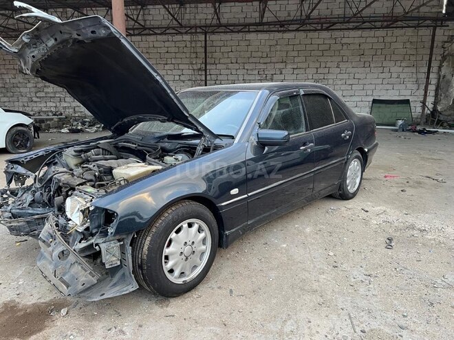 Mercedes C 240 1999, 234,545 km - 2.4 л - Bakı