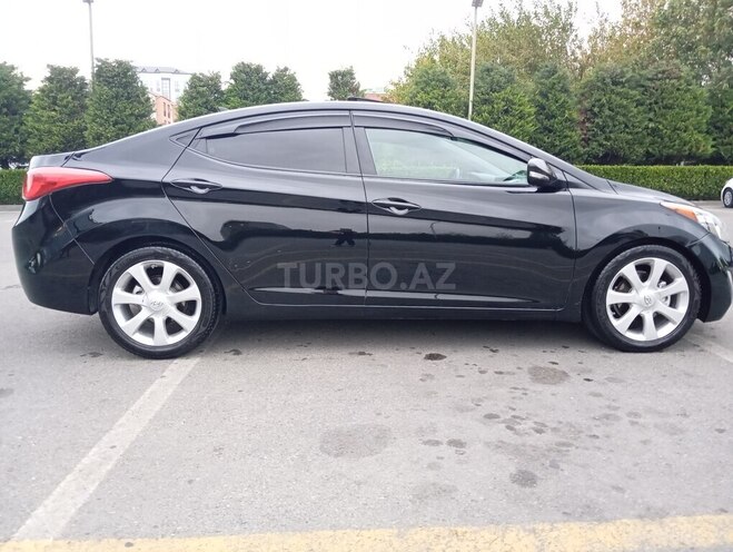 Hyundai Elantra 2013, 160,000 km - 1.8 l - Şəki
