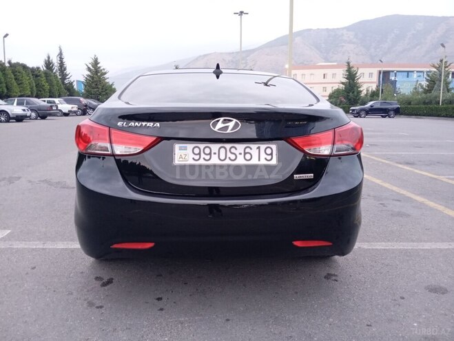 Hyundai Elantra 2013, 160,000 km - 1.8 l - Şəki