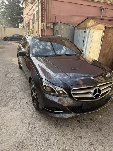 Mercedes E 220 2015, 191,111 km - 2.1 l - Bakı