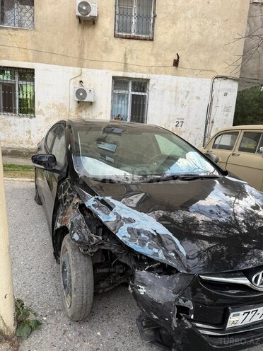 Hyundai Elantra 2011, 180,000 km - 1.8 l - Bakı