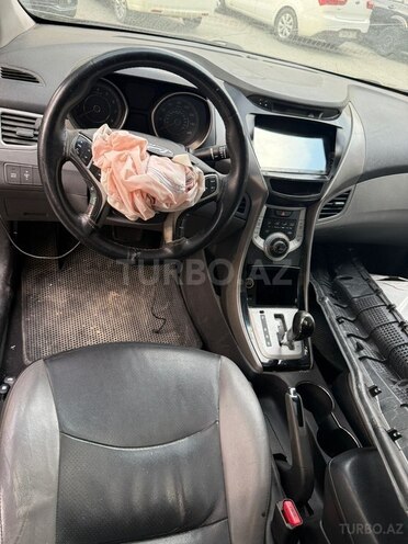 Hyundai Elantra 2011, 180,000 km - 1.8 l - Bakı