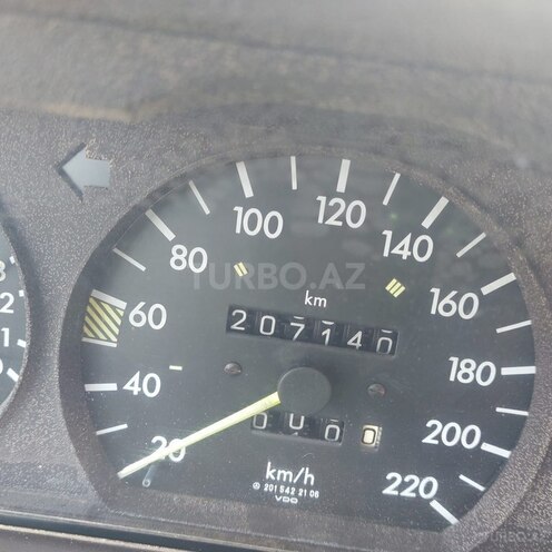 Mercedes 190 1990, 207,000 km - 2.3 l - Bakı