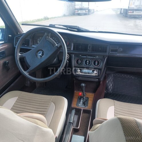 Mercedes 190 1990, 207,000 km - 2.3 l - Bakı
