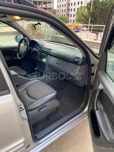 Mercedes ML 320 1999, 189,000 km - 3.2 л - Bakı