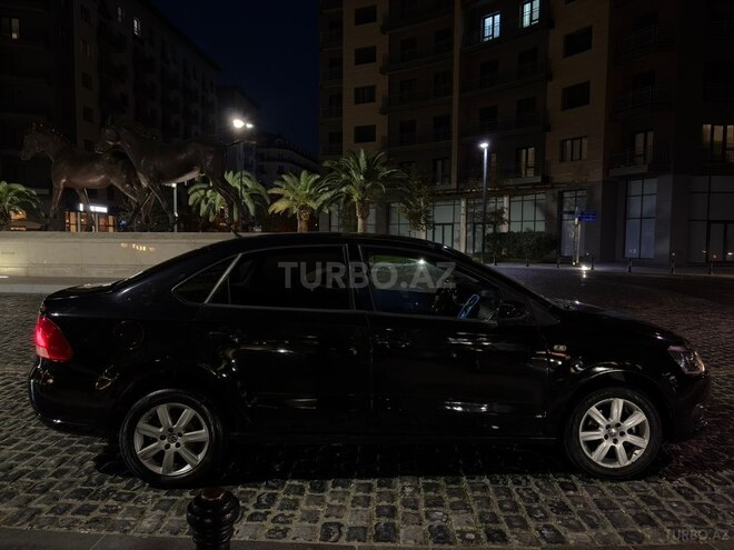 Volkswagen Polo 2012, 272,000 km - 1.6 л - Bakı