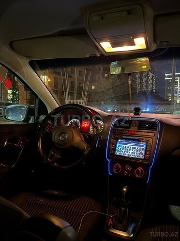 Volkswagen Polo 2012, 272,000 km - 1.6 л - Bakı