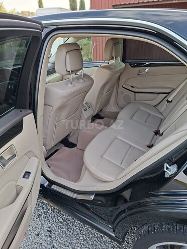 Mercedes E 220 2015, 317,000 km - 2.1 l - Gəncə