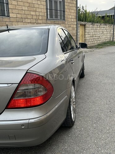 Mercedes E 240 2003, 214,761 km - 2.6 л - Dəliməmmədli