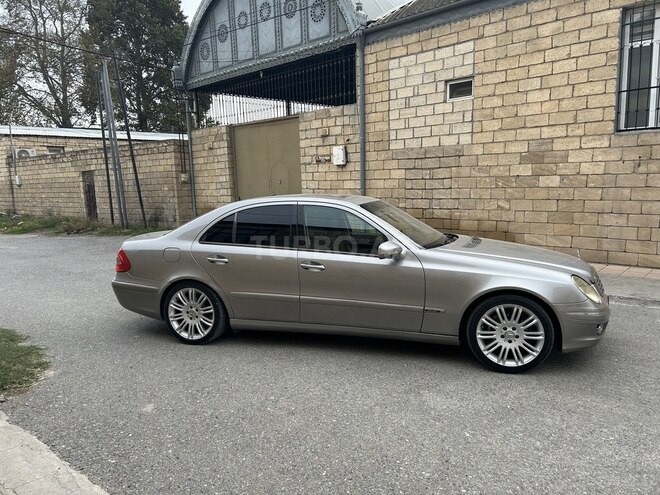Mercedes E 240 2003, 214,761 km - 2.6 л - Dəliməmmədli
