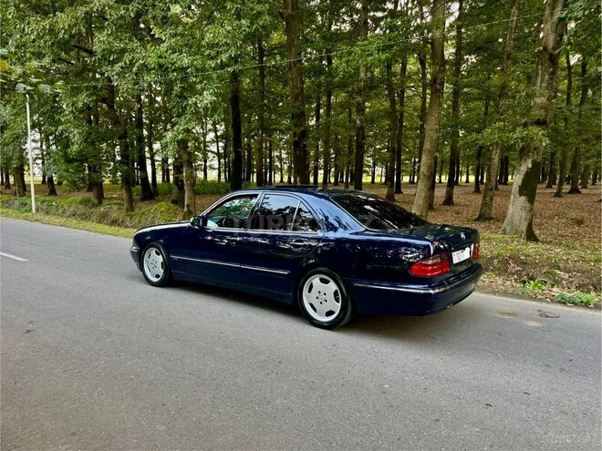 Mercedes E 240 2001, 259,000 km - 2.6 l - Masallı