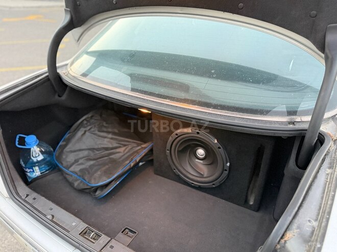 Mercedes E 220 2001, 320,000 km - 2.2 л - Bakı