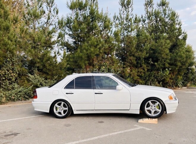 Mercedes C 230 1999, 295,000 km - 2.3 l - İmişli