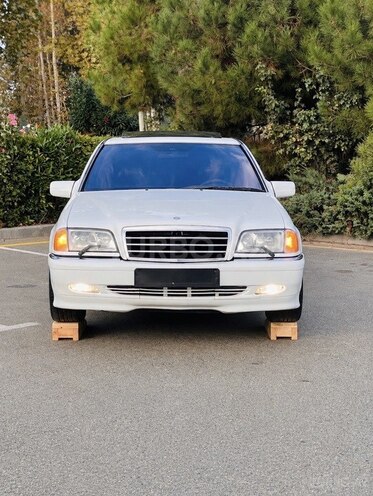 Mercedes C 230 1999, 295,000 km - 2.3 l - İmişli