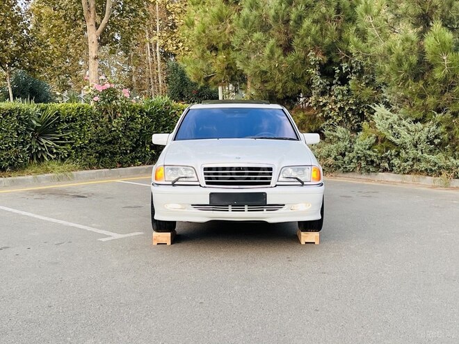 Mercedes C 230 1999, 295,000 km - 2.3 l - İmişli