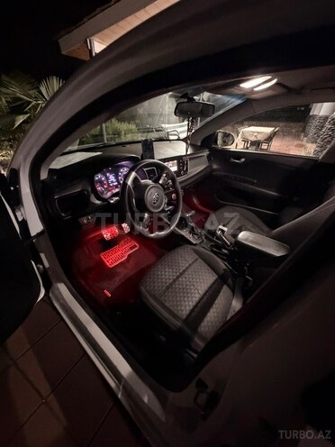 Kia Rio 2018, 130,717 km - 1.6 l - Bakı