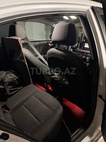 Kia Rio 2018, 130,717 km - 1.6 l - Bakı