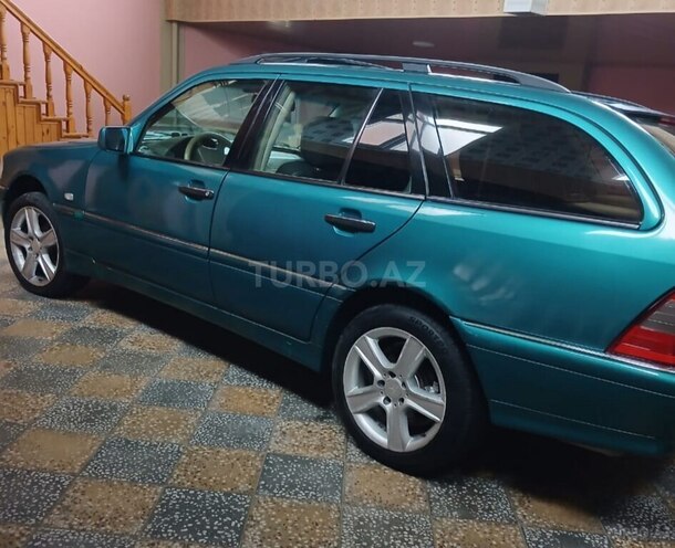 Mercedes C 240 1998, 290,000 km - 2.4 l - Quba