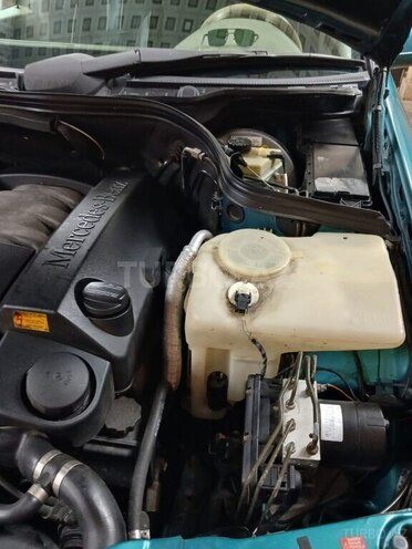 Mercedes C 240 1998, 290,000 km - 2.4 l - Quba