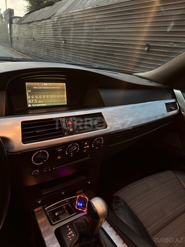 BMW 525 2004, 420,000 km - 2.5 l - Bakı