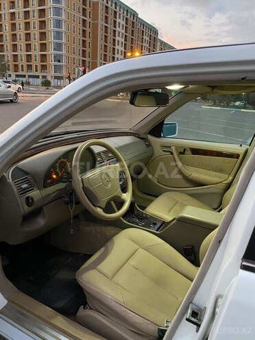 Mercedes C 230 1998, 243,000 km - 2.3 l - Sumqayıt